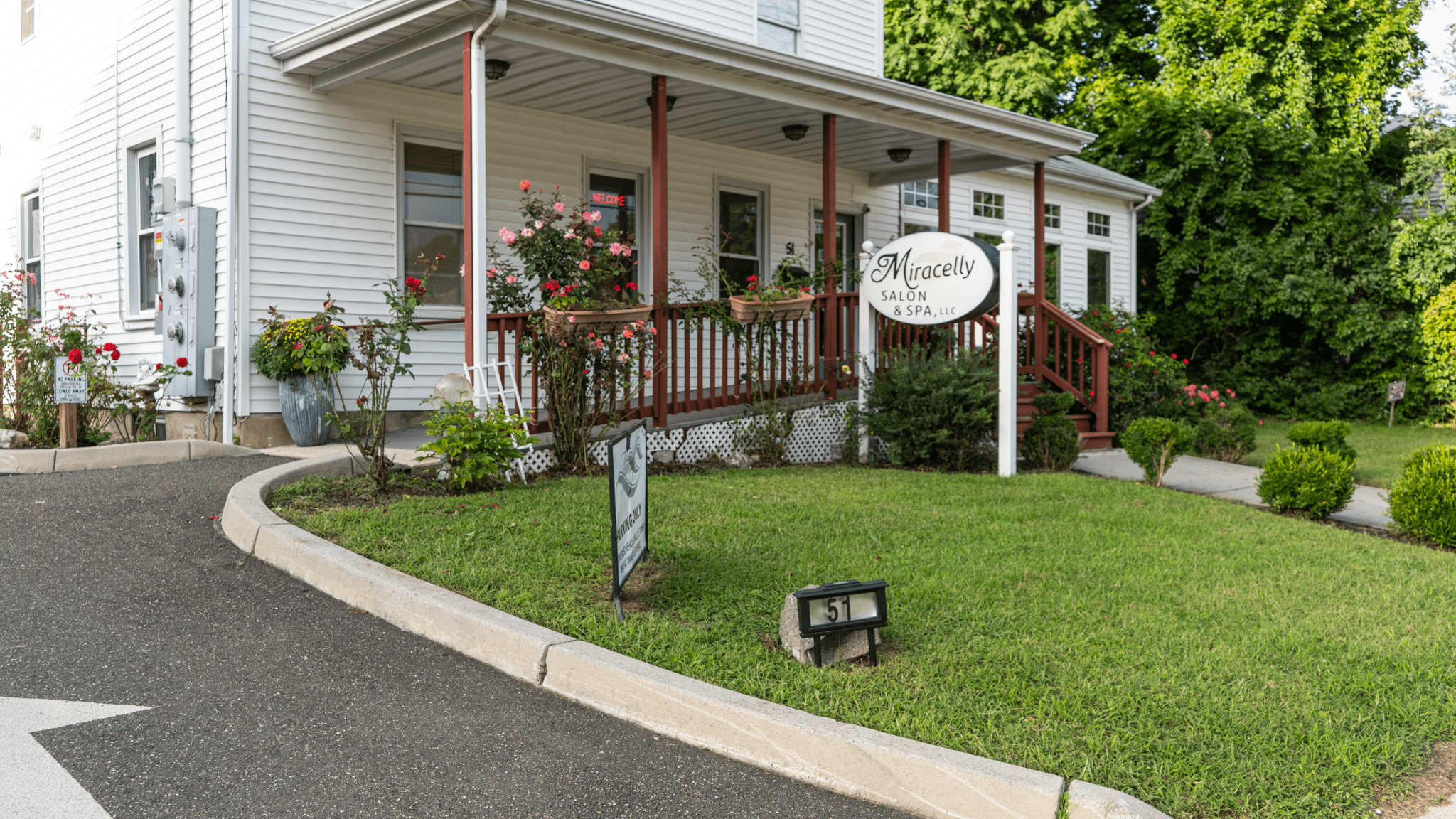 Welcome to Miracelly at Miracelly Salon & Spa